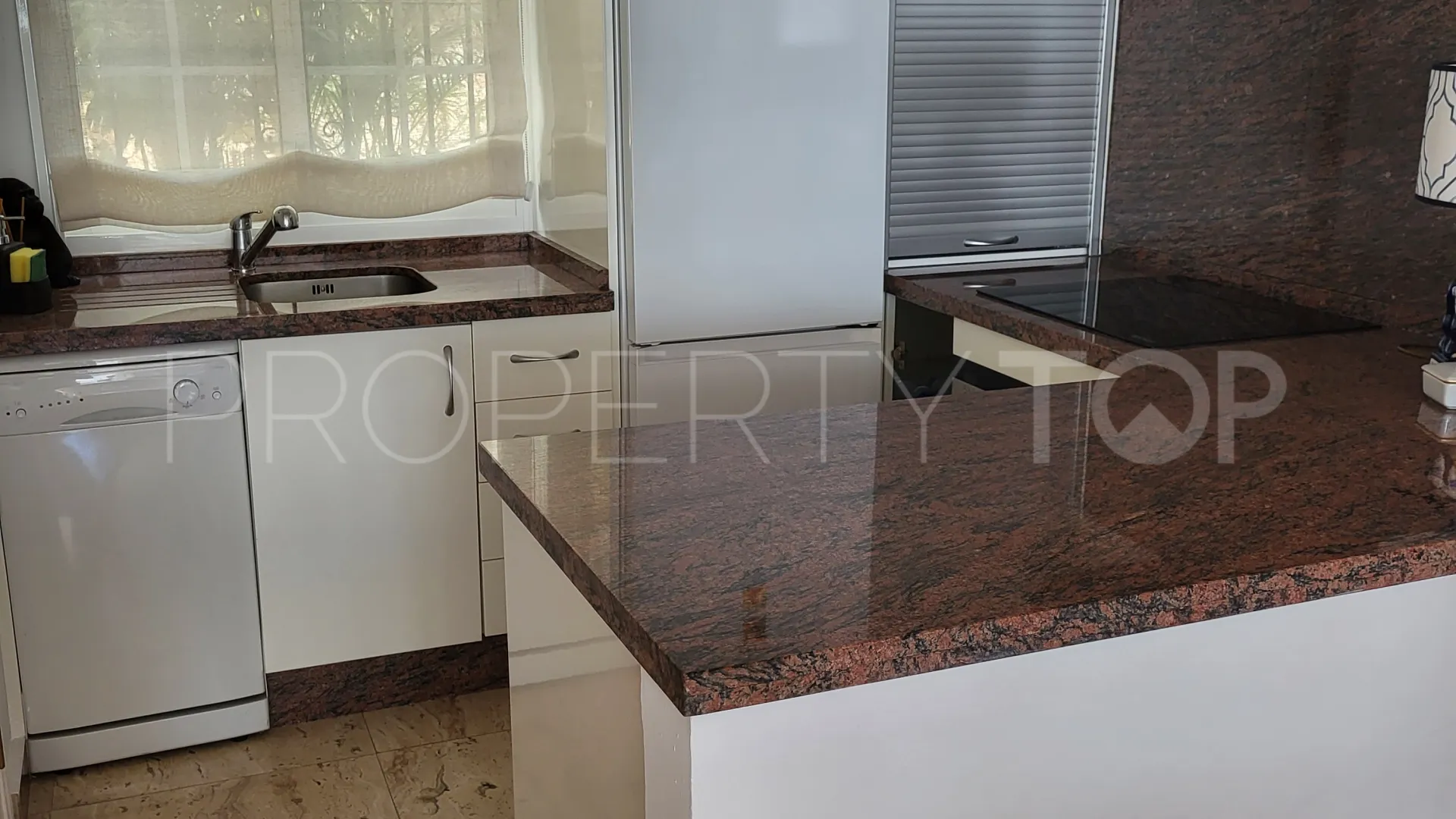 For sale 3 bedrooms town house in Marbella Golden Mile
