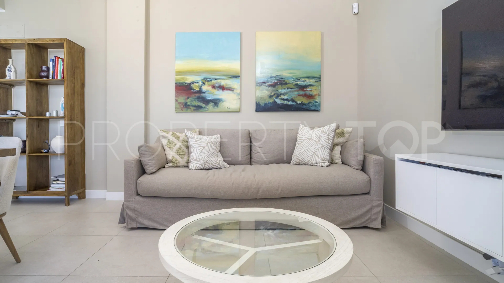 2 bedrooms penthouse in Mijas Costa for sale