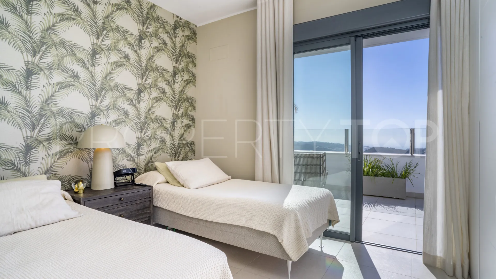 2 bedrooms penthouse in Mijas Costa for sale