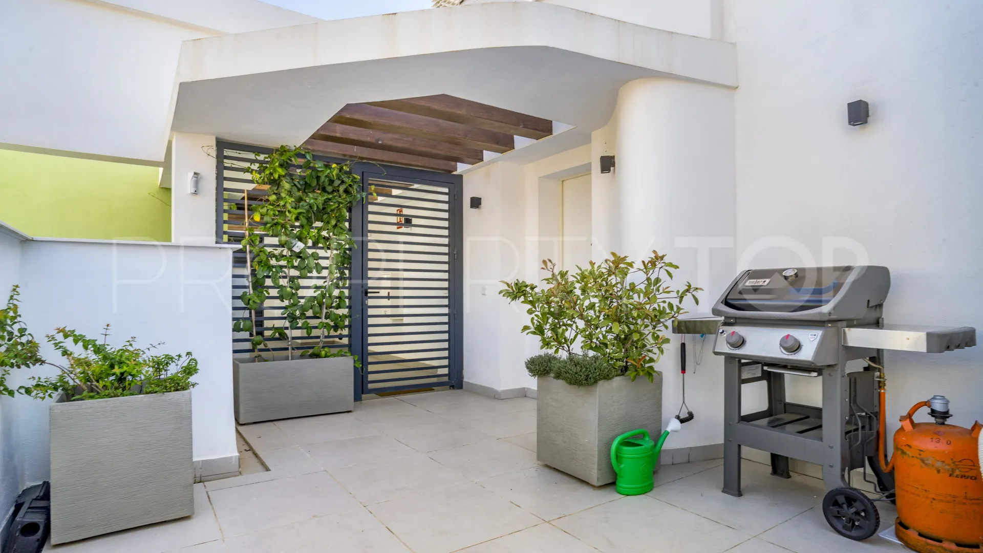 2 bedrooms penthouse in Mijas Costa for sale