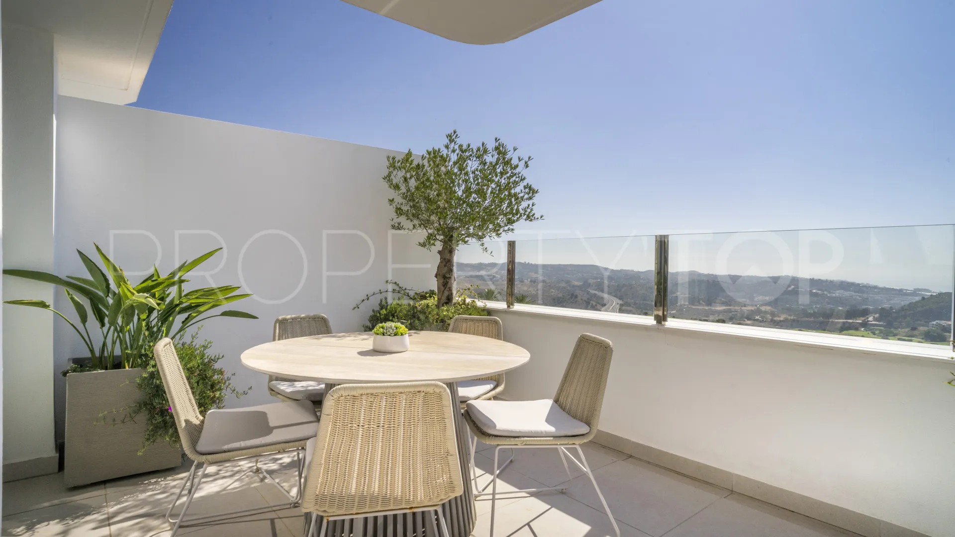 2 bedrooms penthouse in Mijas Costa for sale