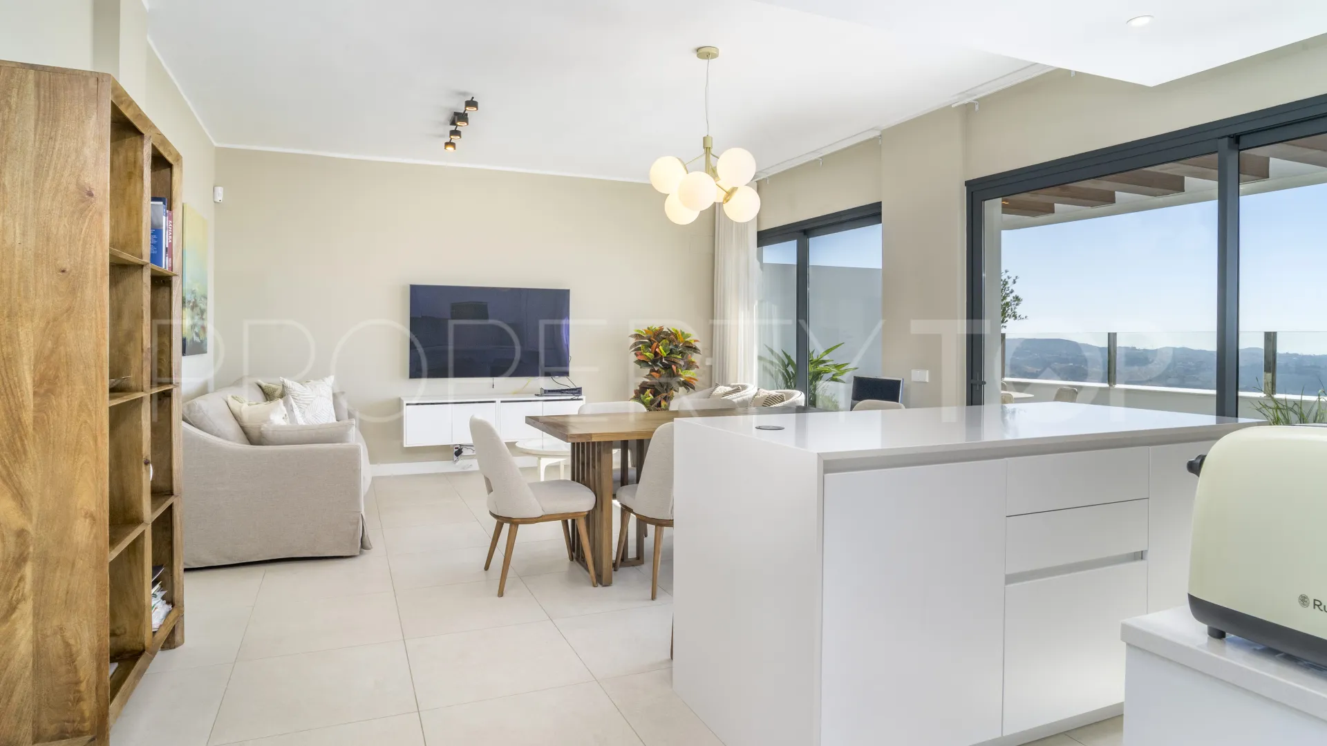 2 bedrooms penthouse in Mijas Costa for sale