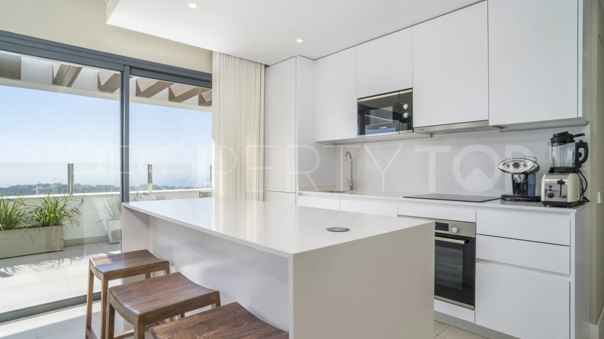 2 bedrooms penthouse in Mijas Costa for sale