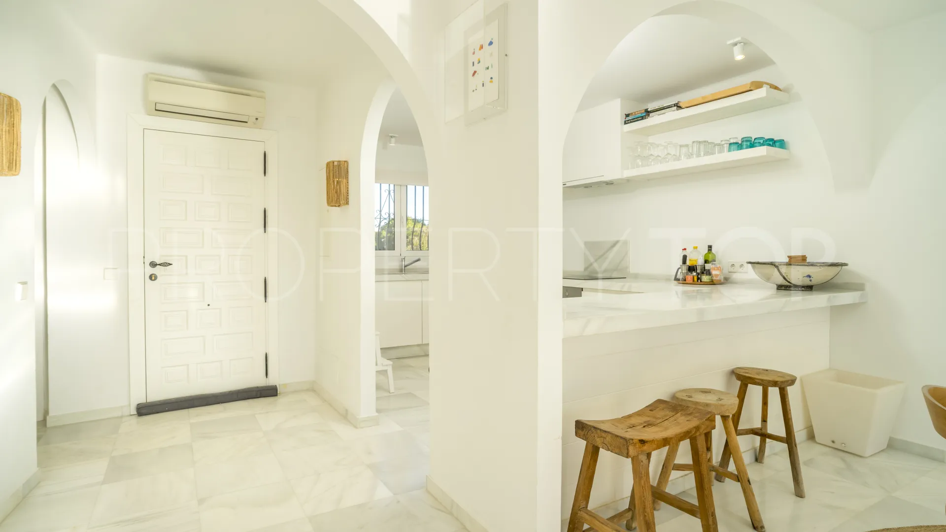 Town house for sale in Lomas de los Monteros with 4 bedrooms