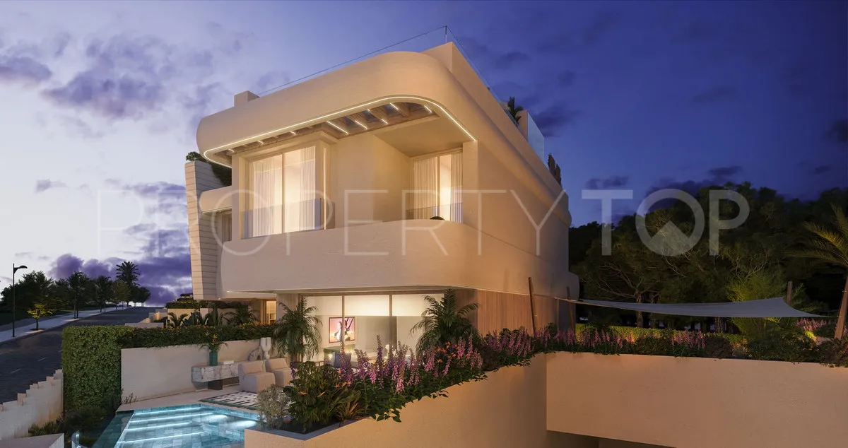 Adosado de 3 dormitorios en venta en Marbella Ciudad
