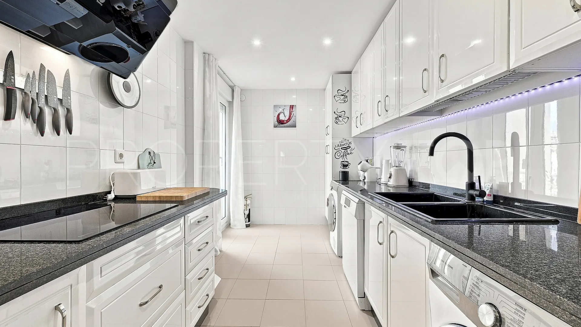 3 bedrooms apartment for sale in Benalmadena Costa