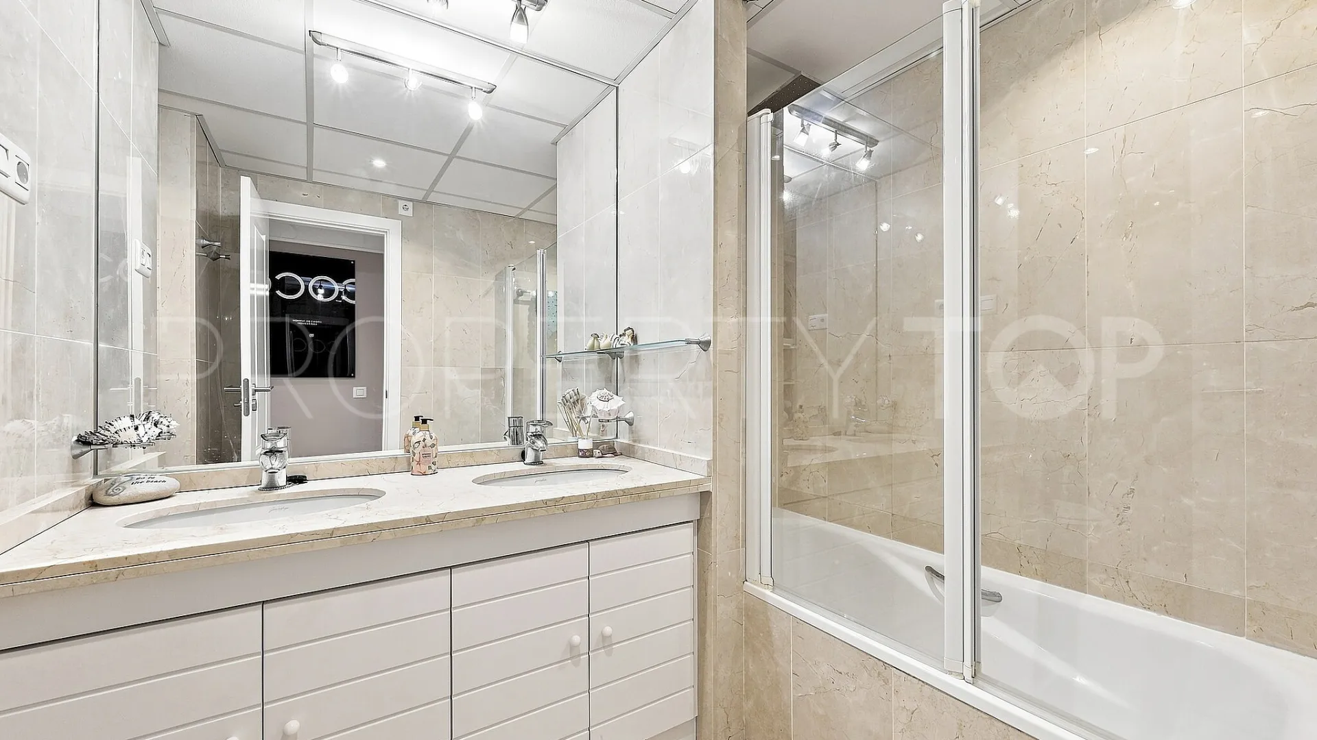 3 bedrooms apartment for sale in Benalmadena Costa