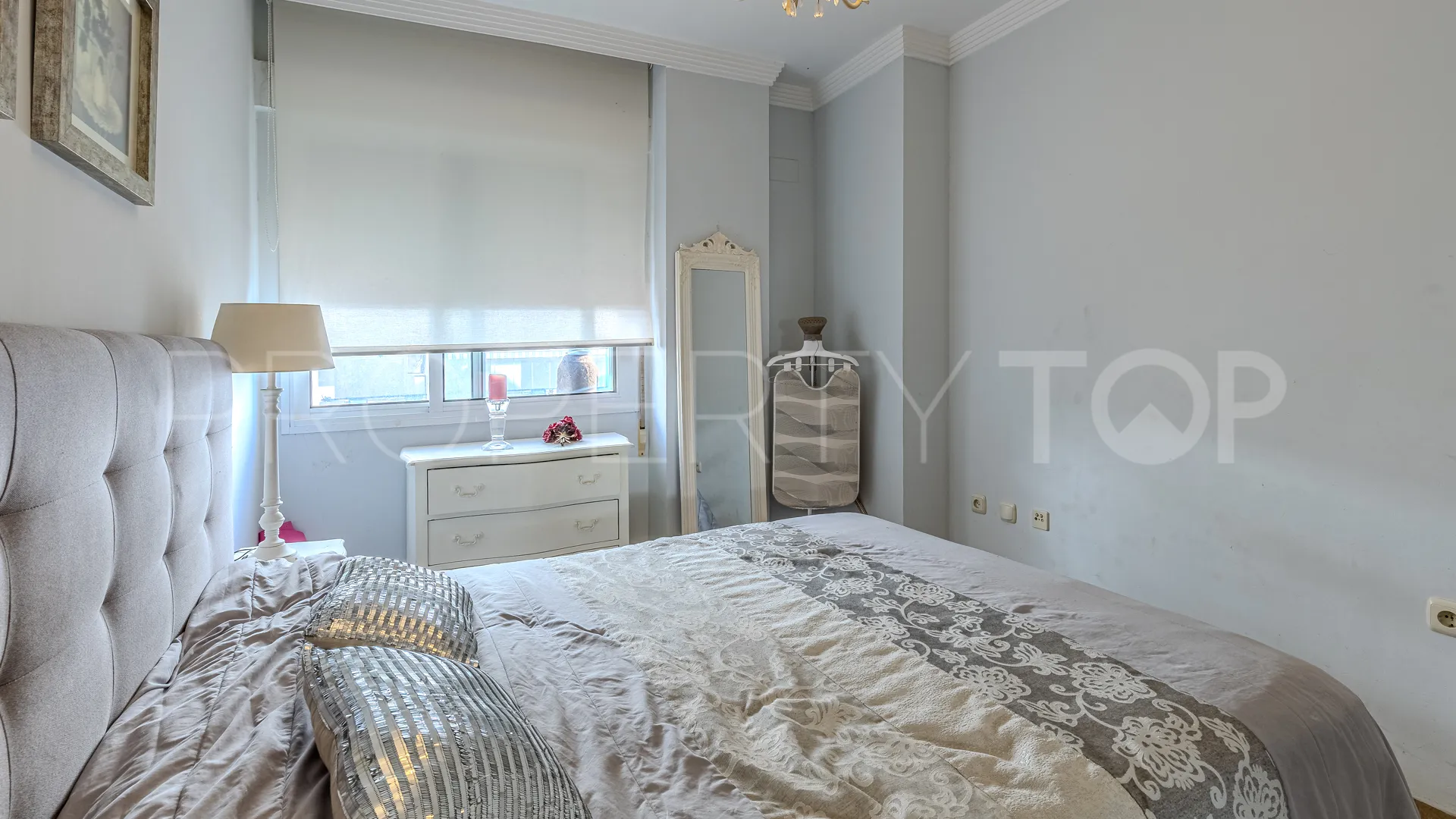 Playa Bajadilla - Puertos, apartamento en venta de 3 dormitorios