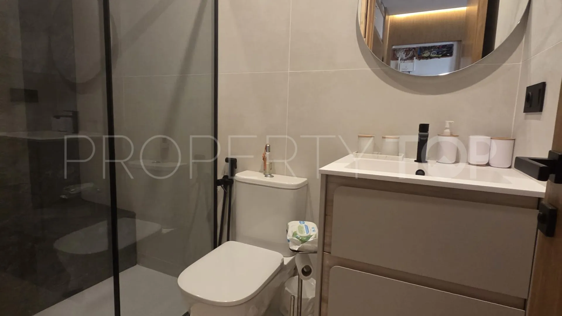 Se vende apartamento planta baja con 2 dormitorios en Andalucia del Mar