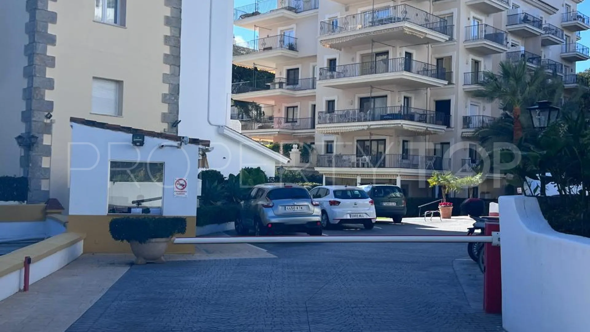 Se vende apartamento planta baja con 2 dormitorios en Andalucia del Mar