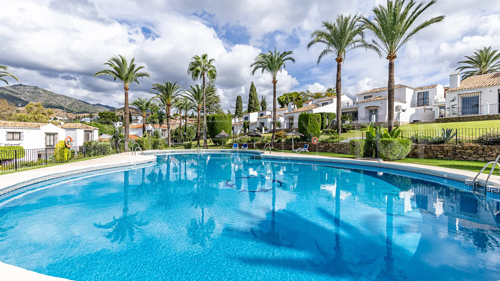 For sale Bello Horizonte 2 bedrooms town house