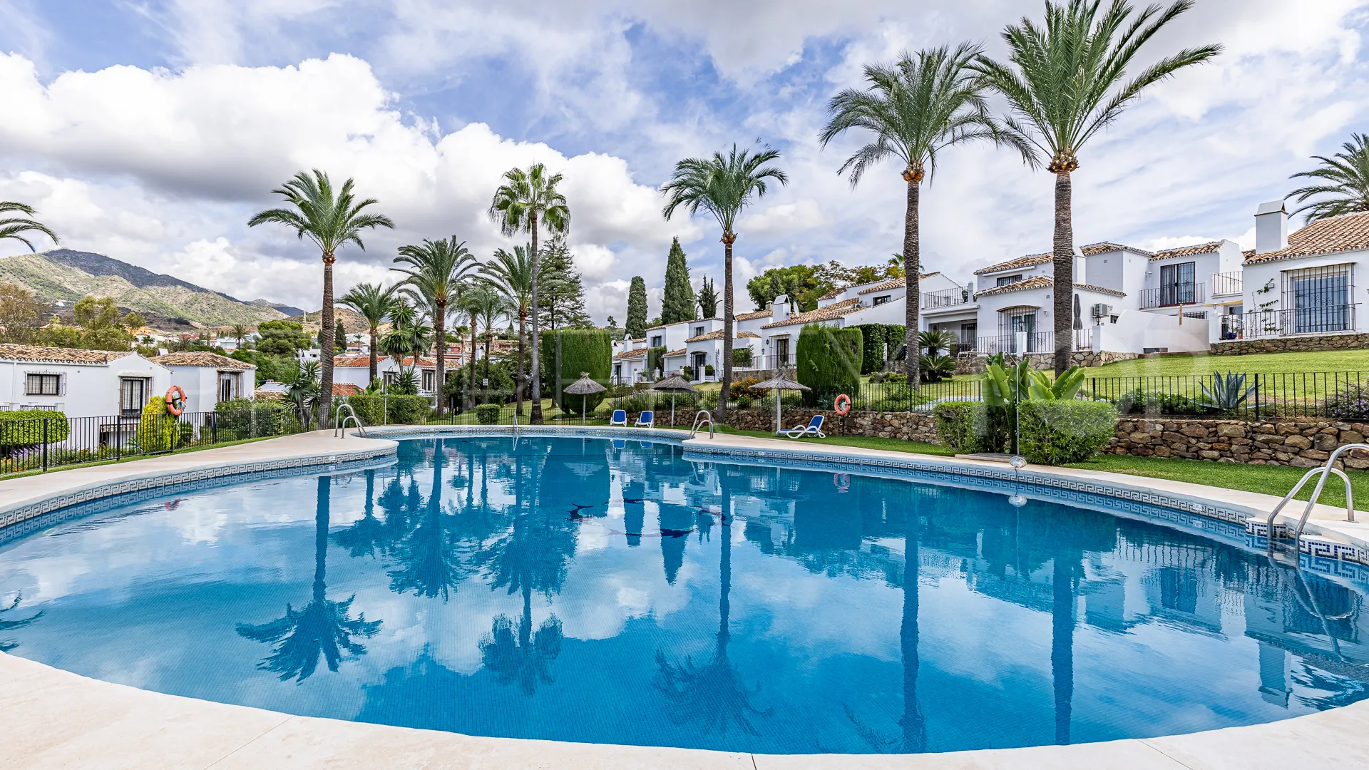 For sale Bello Horizonte 2 bedrooms town house