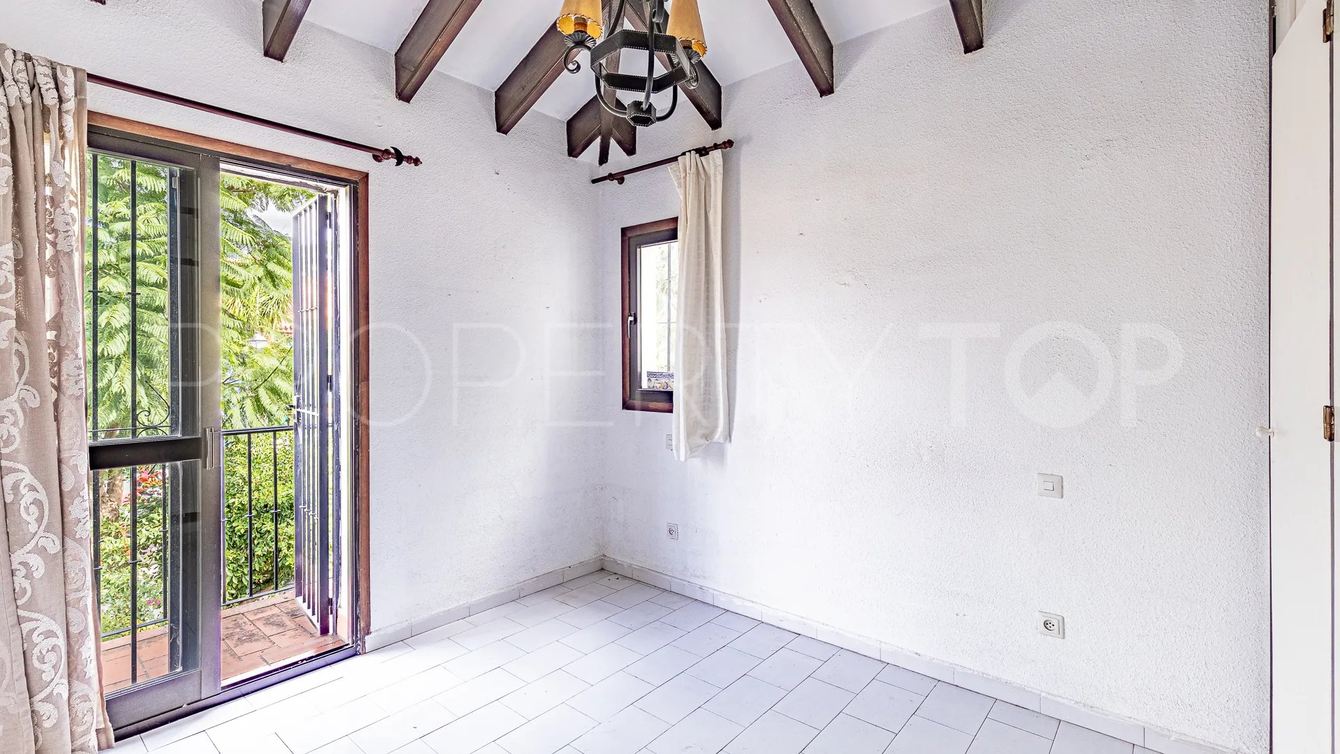 For sale Bello Horizonte 2 bedrooms town house