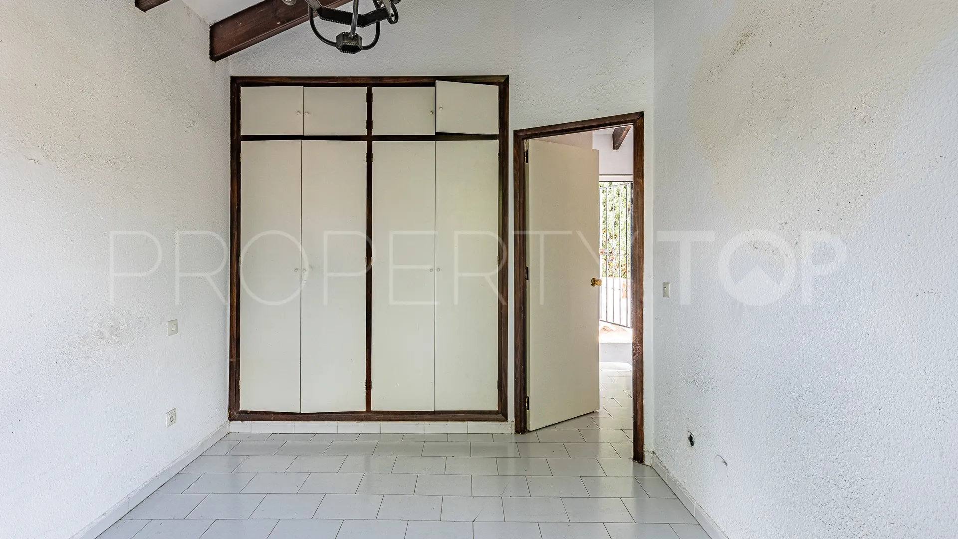For sale Bello Horizonte 2 bedrooms town house