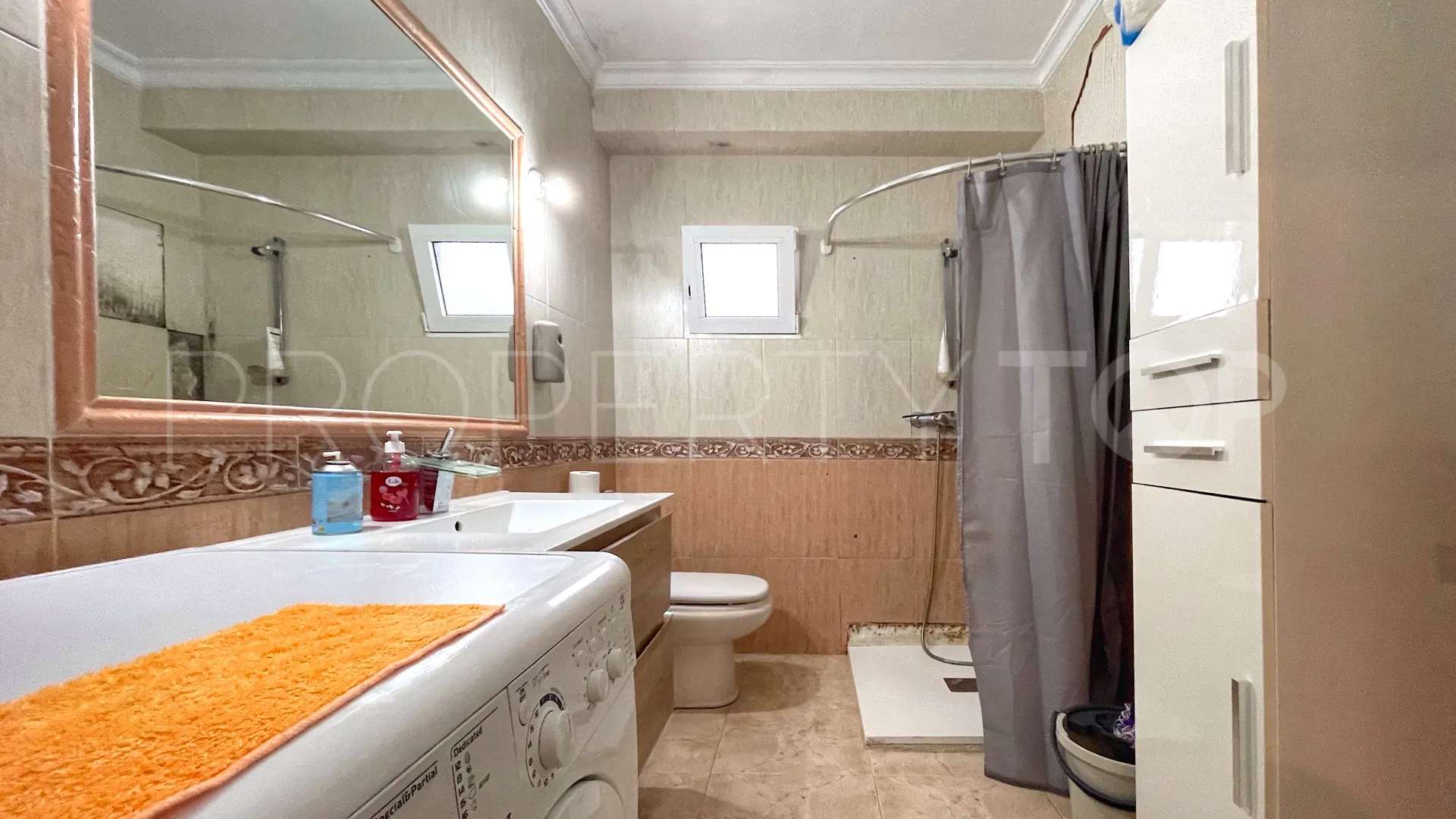 Comprar apartamento en Divina Pastora de 3 dormitorios