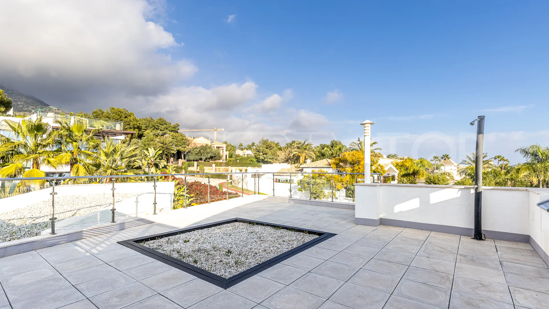 Semi detached house with 5 bedrooms for sale in Meisho Hills