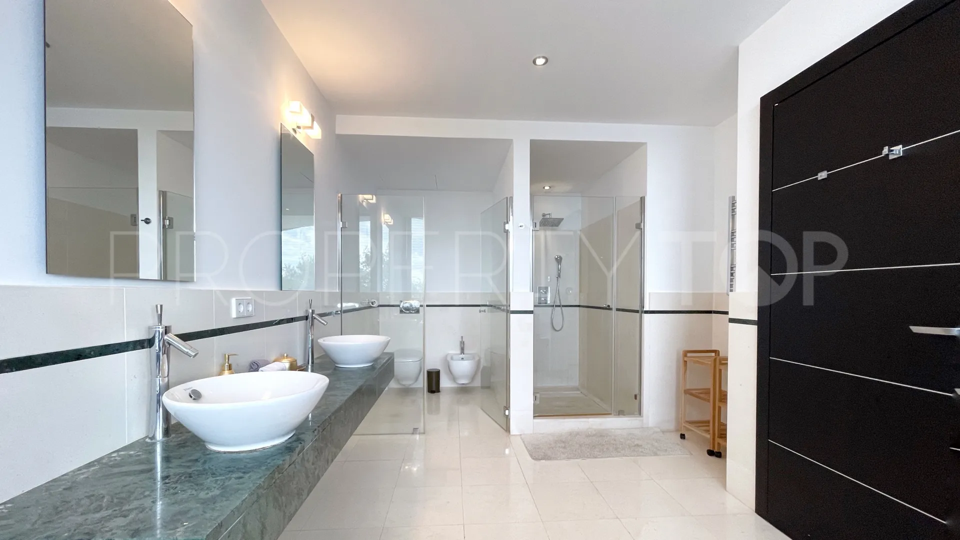 Semi detached house with 5 bedrooms for sale in Meisho Hills