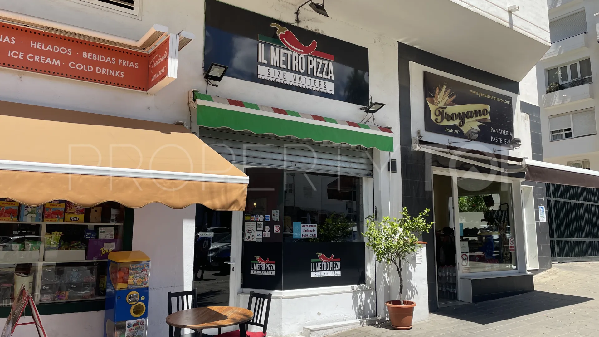 For sale La Campana commercial premises