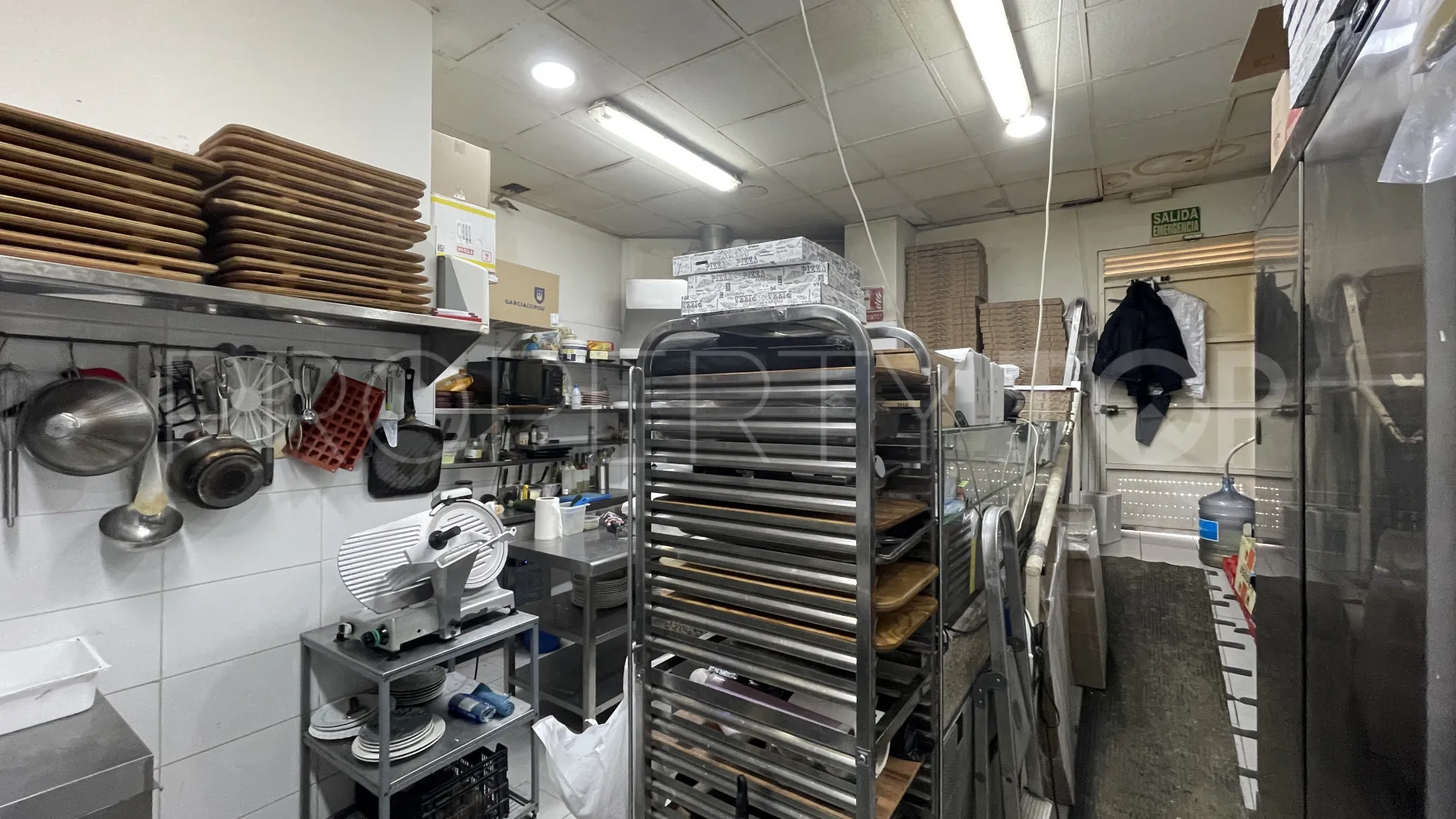 For sale La Campana commercial premises