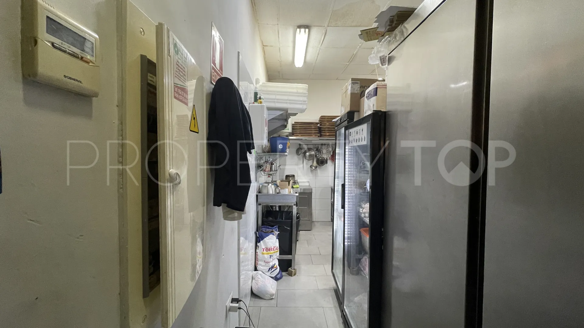 For sale La Campana commercial premises