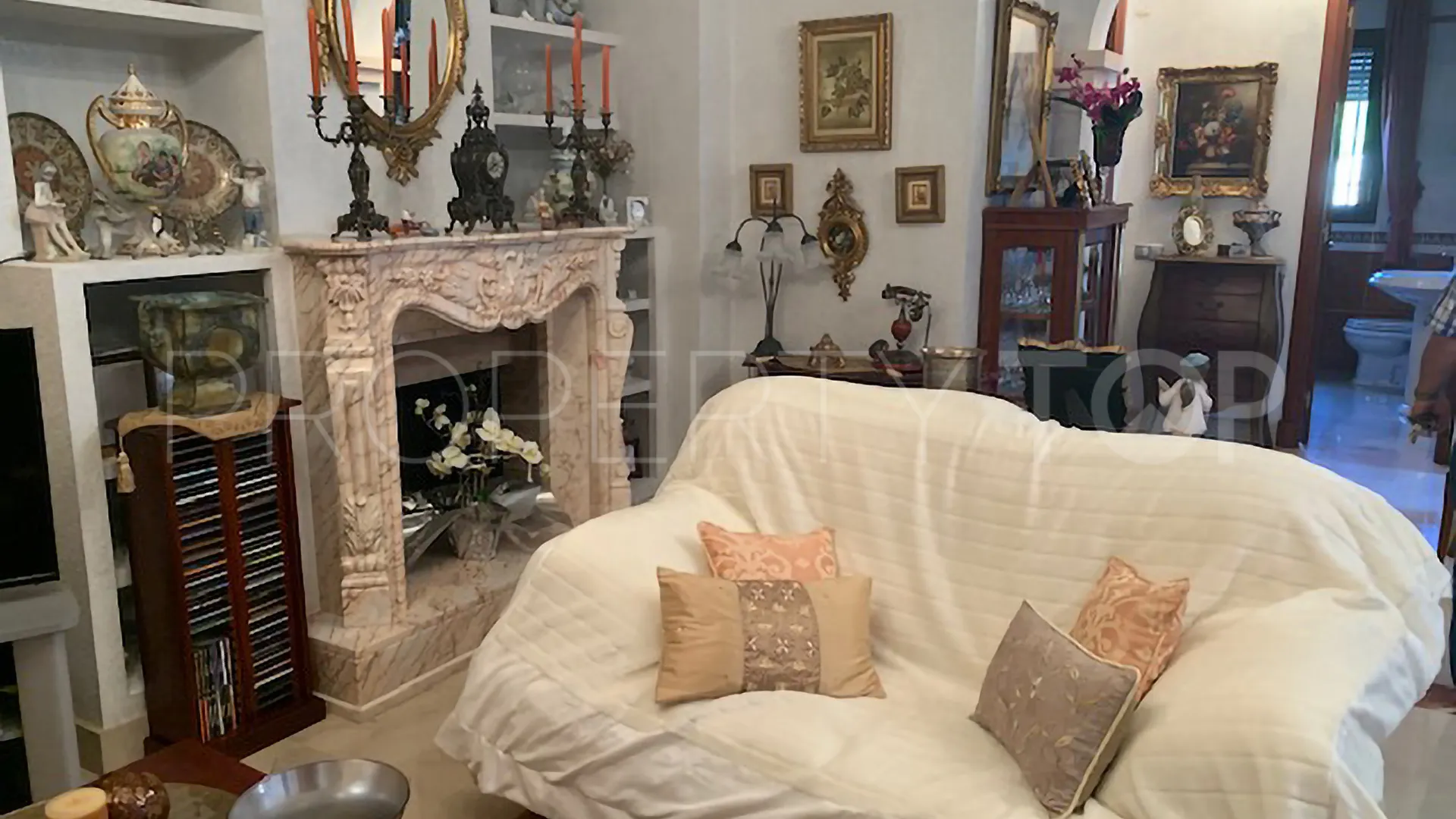 Comprar villa en Alta Vista