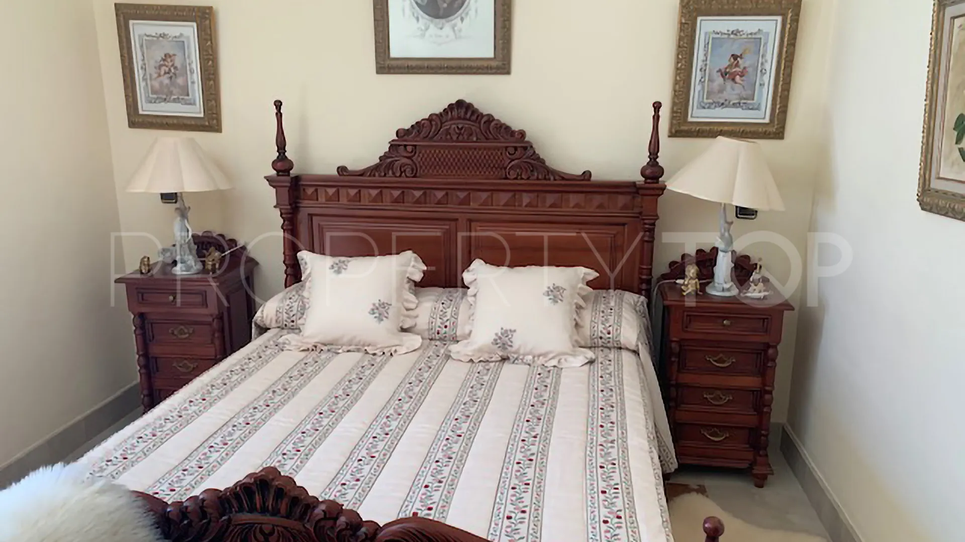Comprar villa en Alta Vista