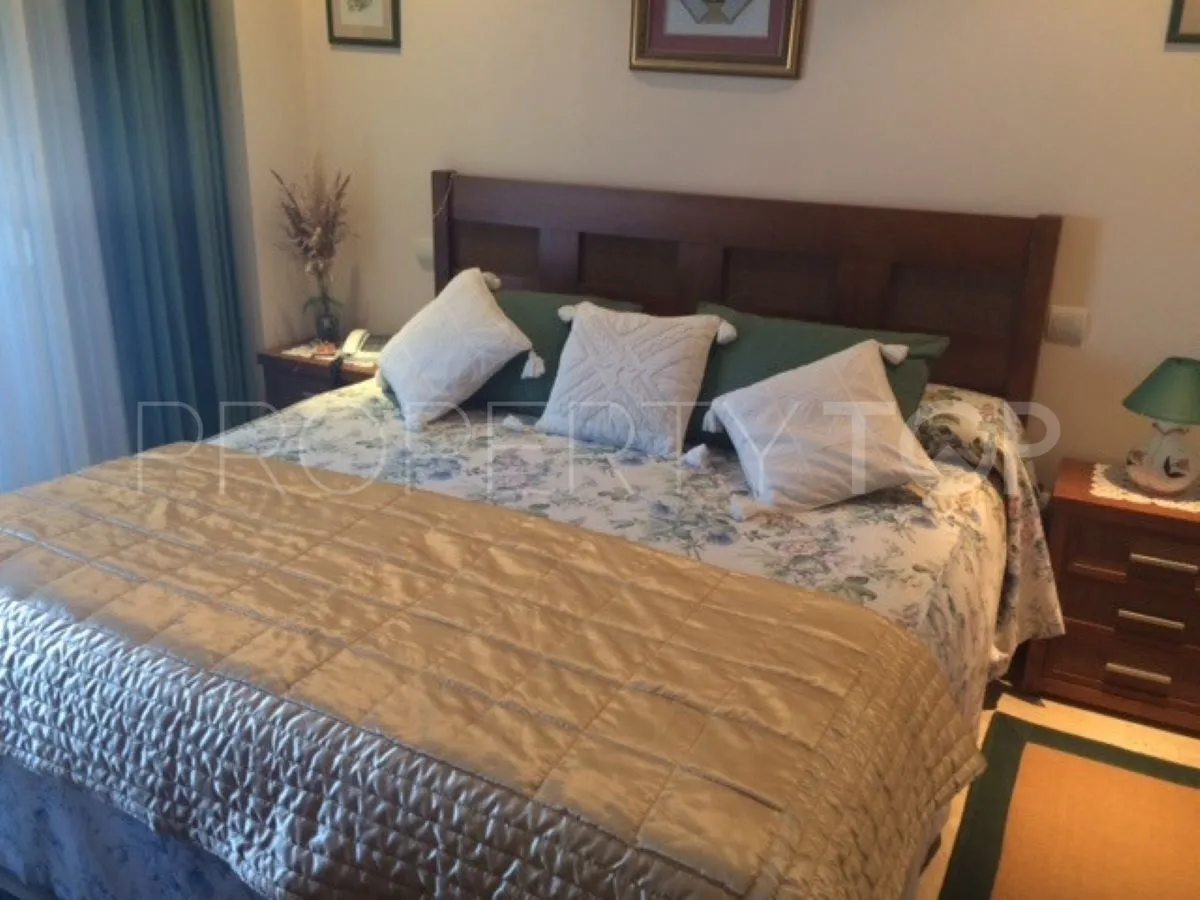 Town house with 4 bedrooms for sale in Selwo Hills