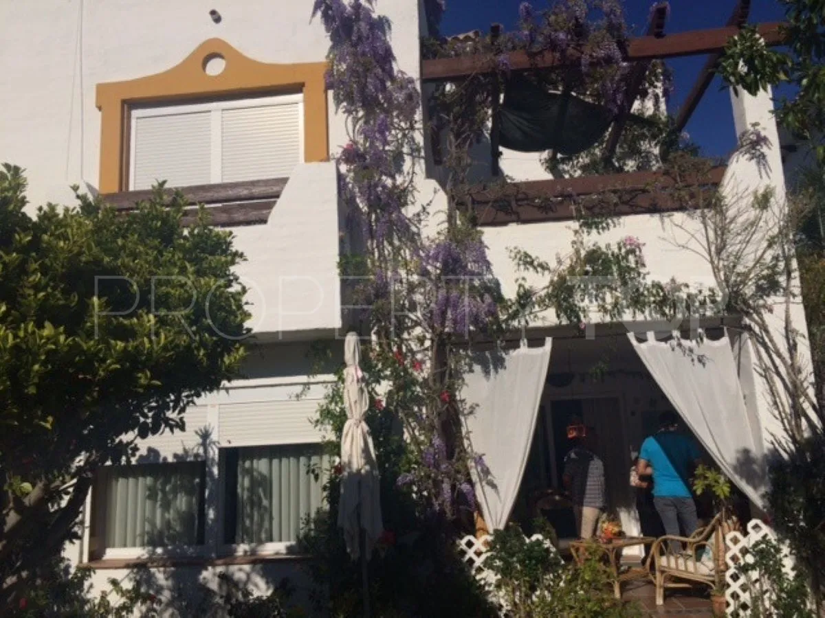 Town house with 4 bedrooms for sale in Selwo Hills