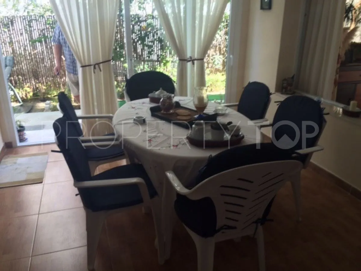 Town house with 4 bedrooms for sale in Selwo Hills