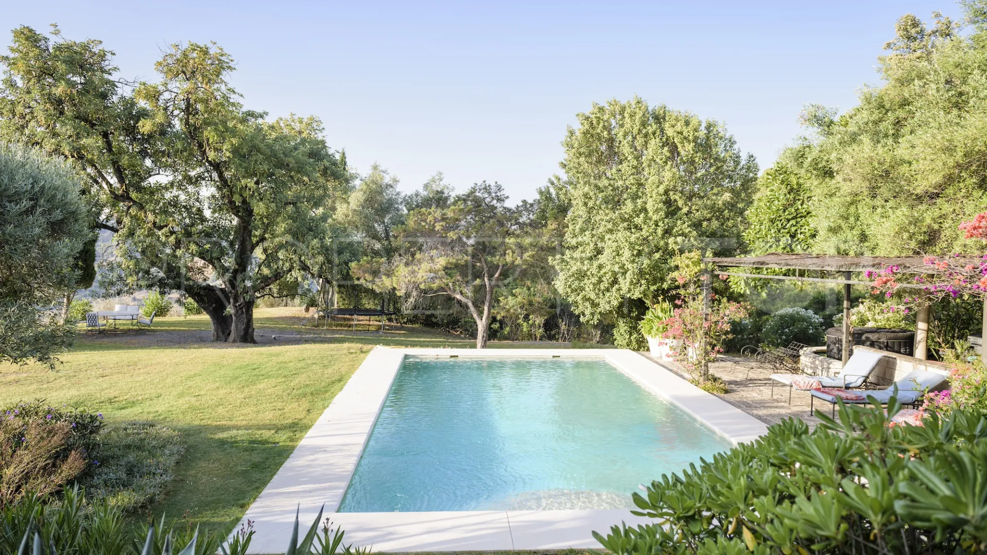Casa de campo a la venta en Gaucin de 9 dormitorios