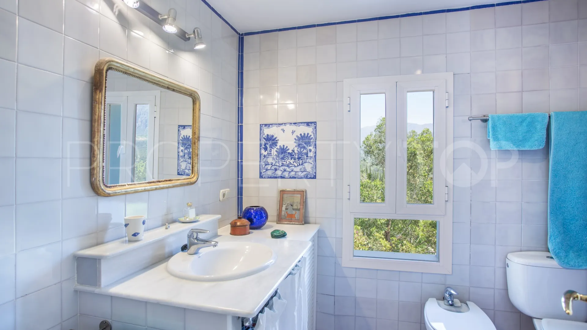 Casa de campo a la venta en Gaucin de 9 dormitorios