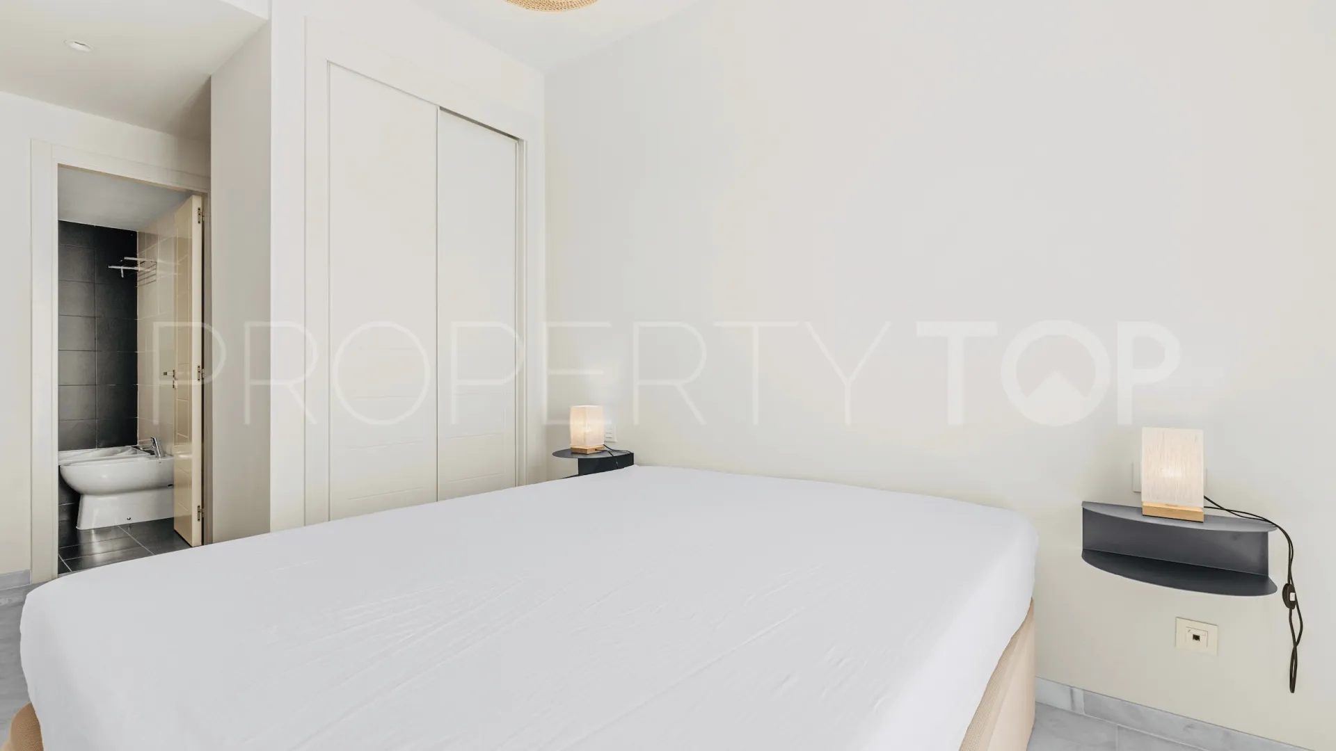 Buy 2 bedrooms apartment in Valle Romano