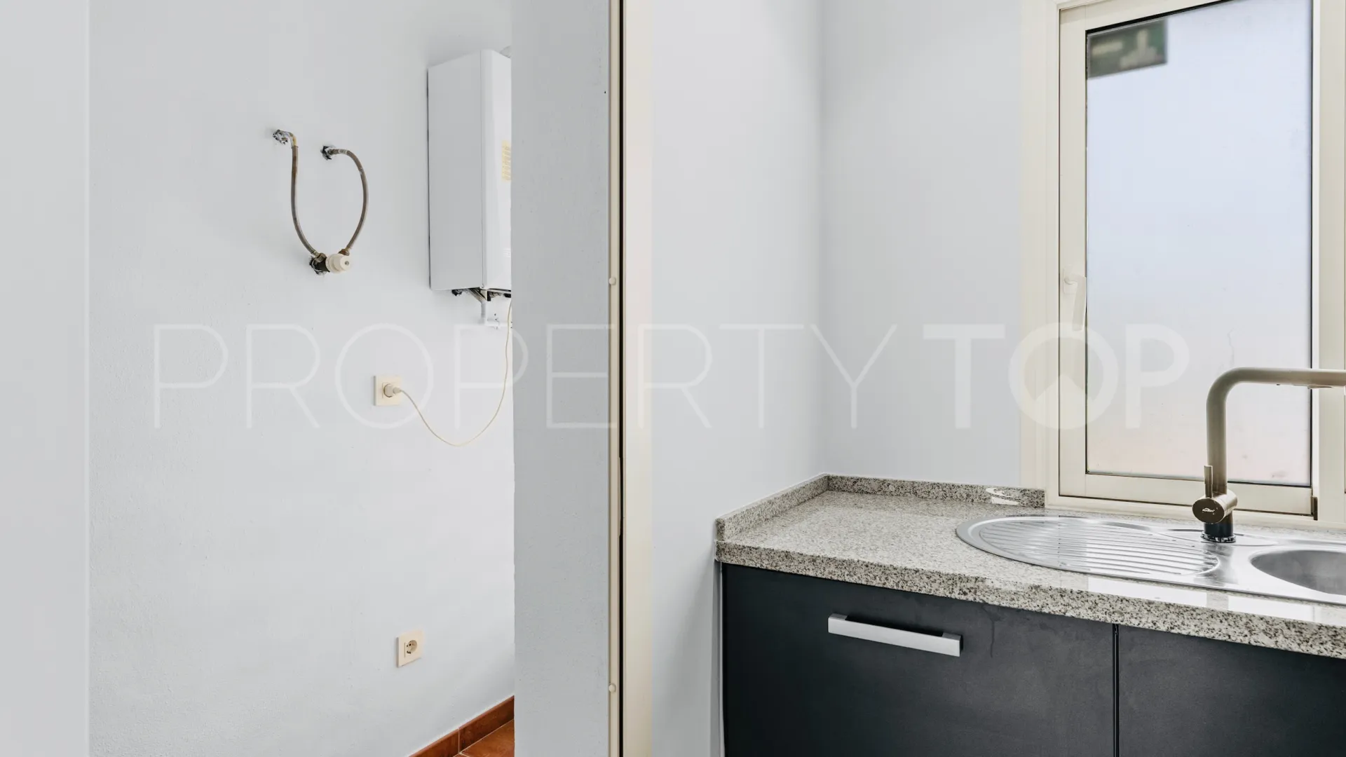 Buy 2 bedrooms apartment in Valle Romano