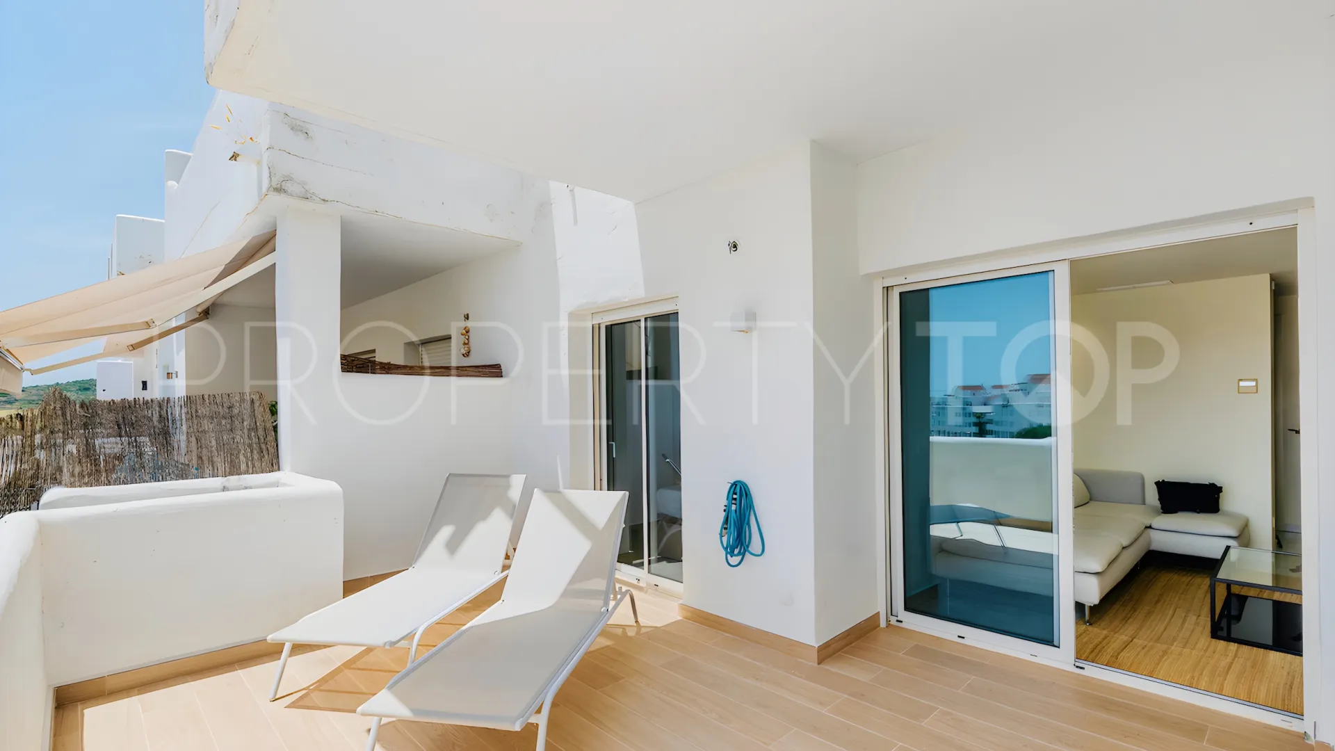 Buy 2 bedrooms apartment in Valle Romano