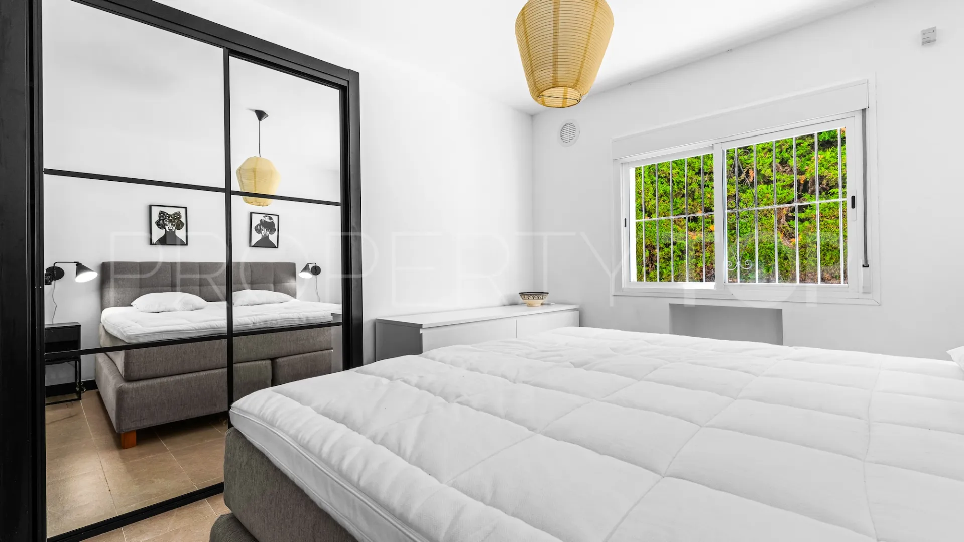 Comprar apartamento planta baja en Nueva Andalucia