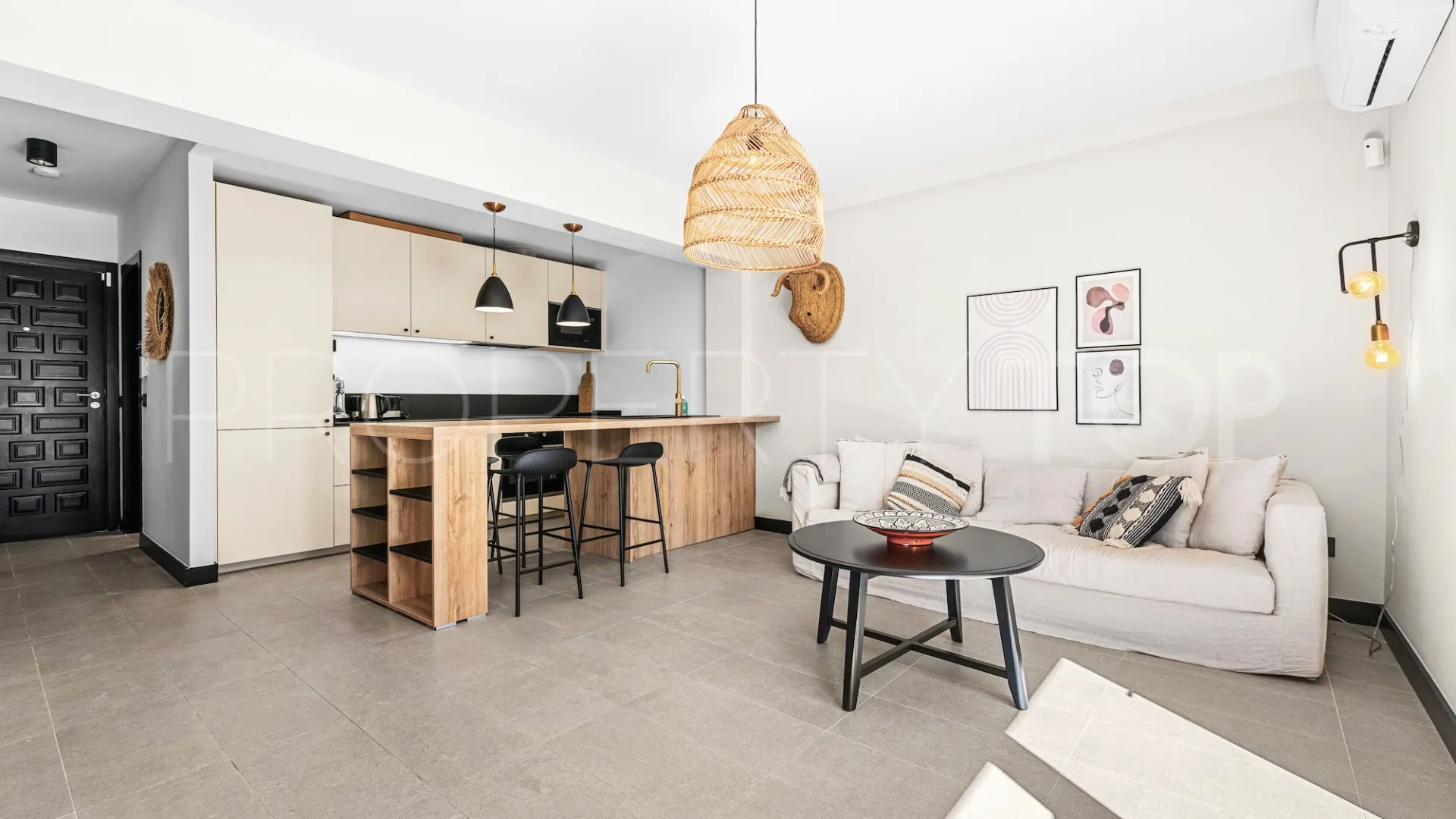Comprar apartamento planta baja en Nueva Andalucia