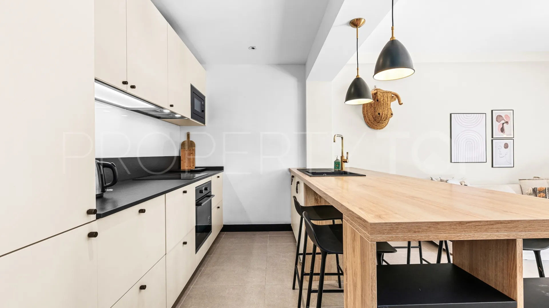 Comprar apartamento planta baja en Nueva Andalucia