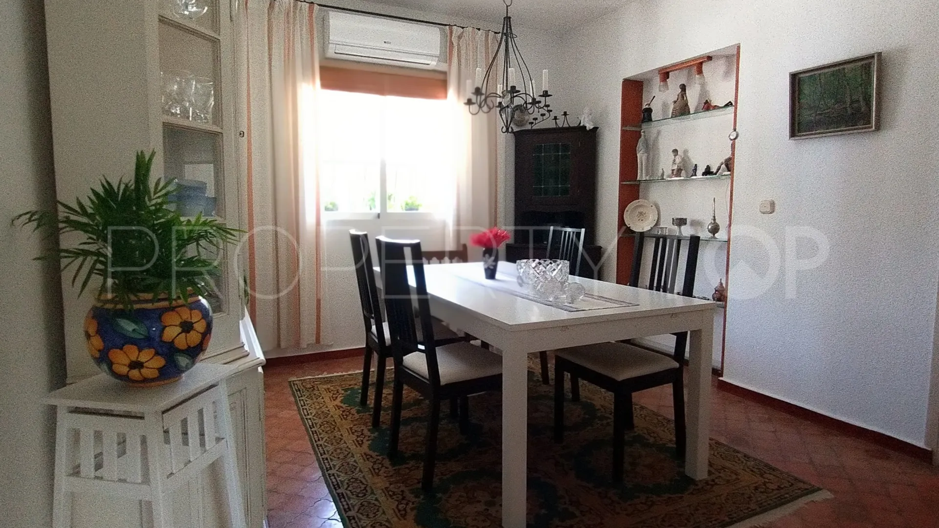 Se vende villa en Linda Vista Alta de 4 dormitorios
