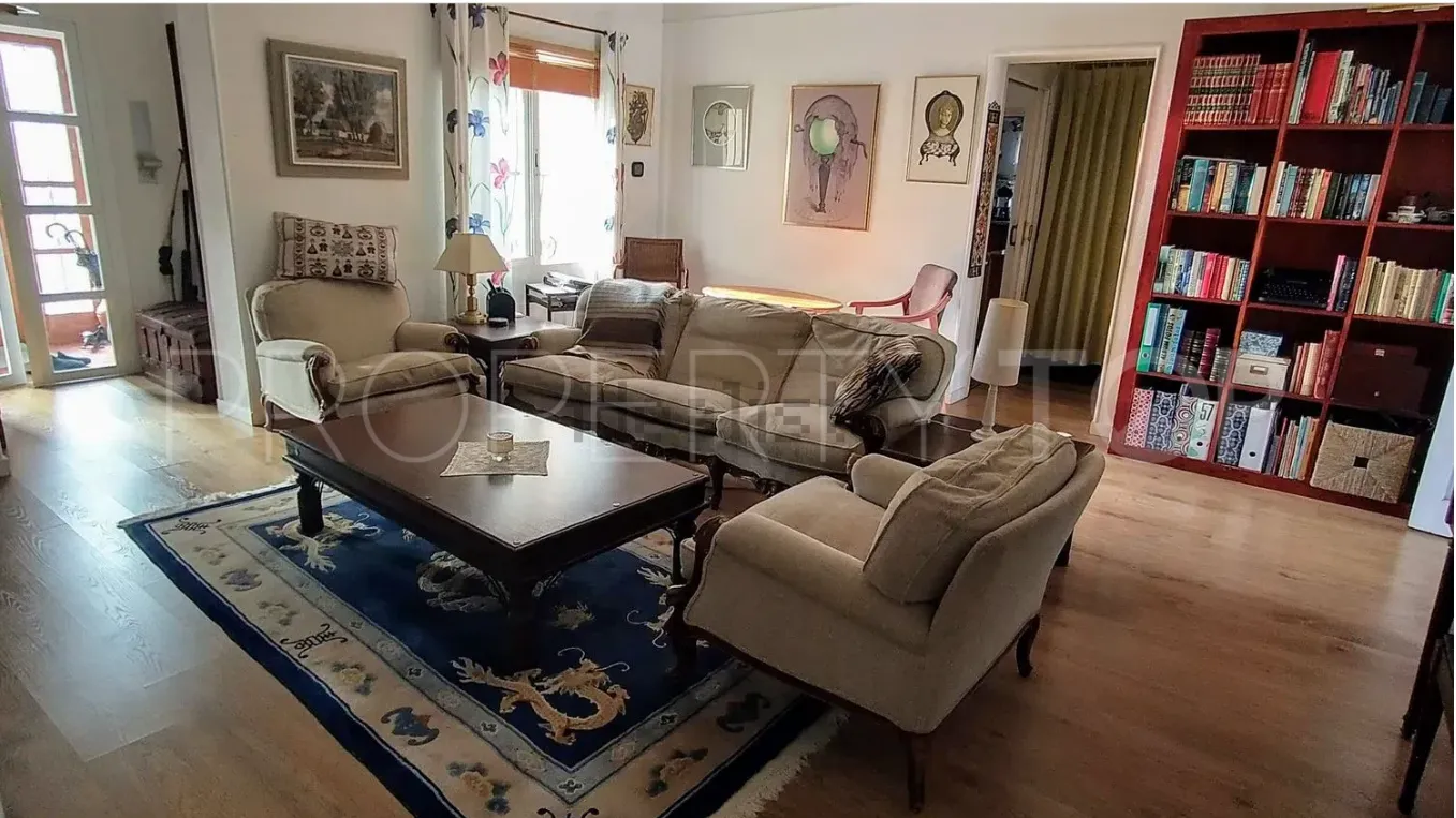 Se vende villa en Linda Vista Alta de 4 dormitorios