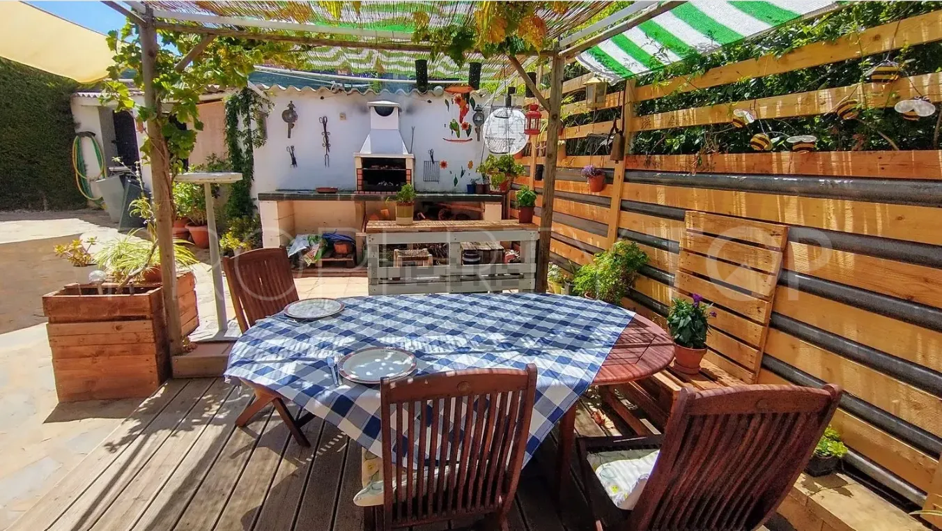 Se vende villa en Linda Vista Alta de 4 dormitorios