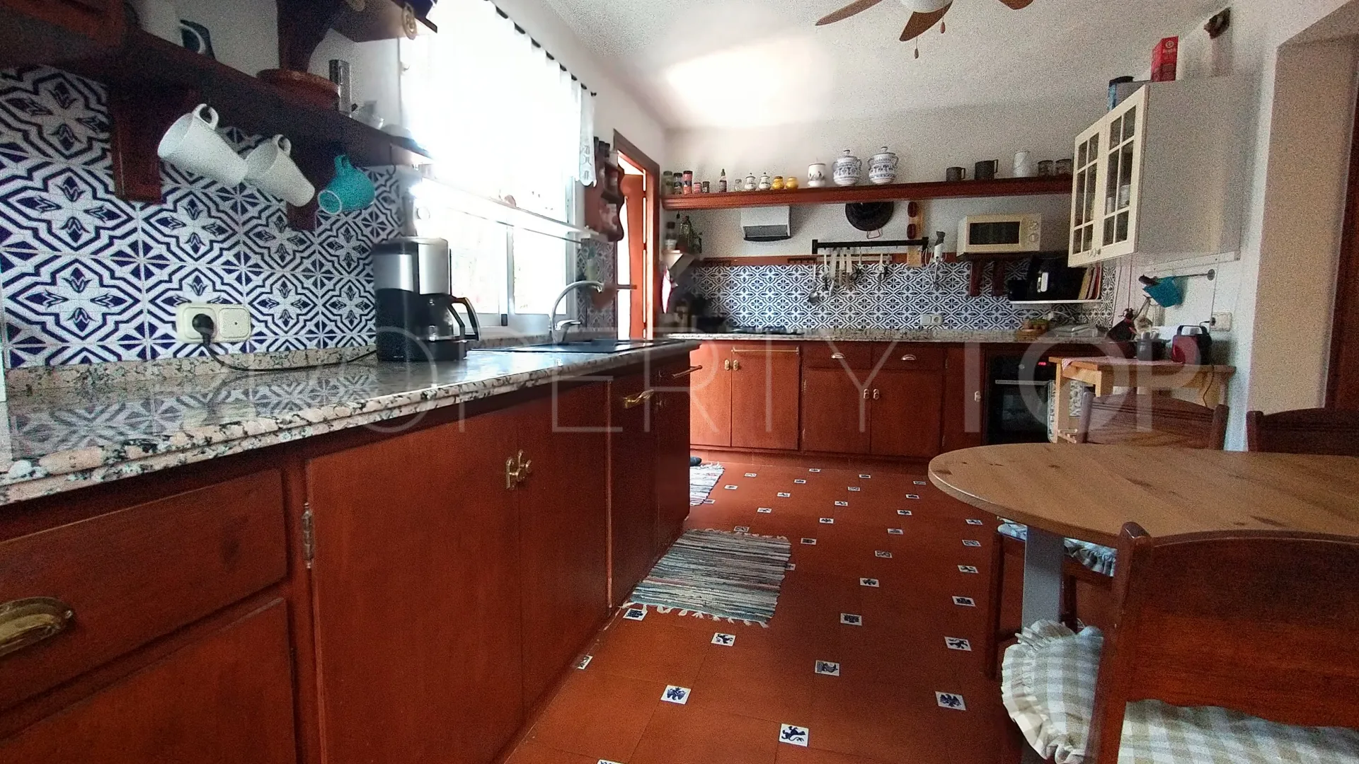 Se vende villa en Linda Vista Alta de 4 dormitorios