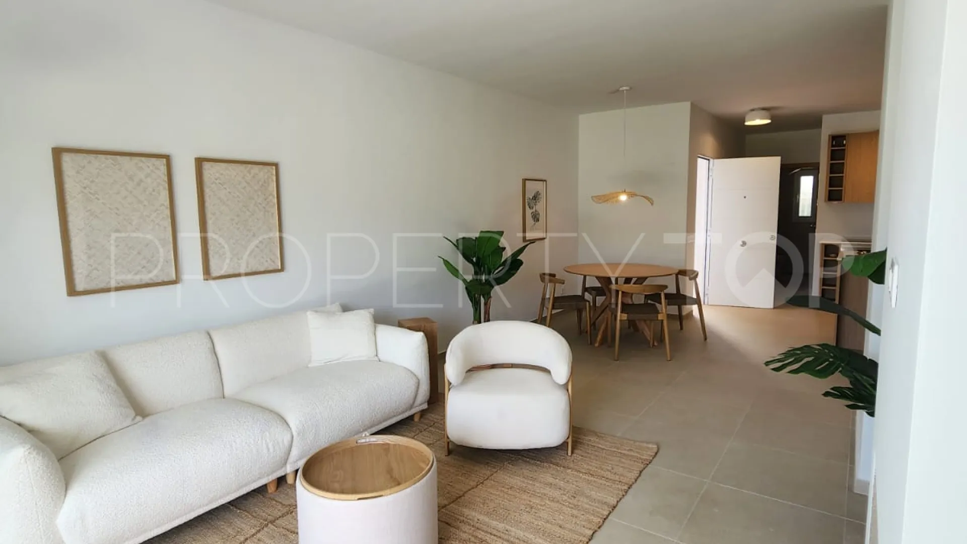 Comprar apartamento planta baja en Los Dragos