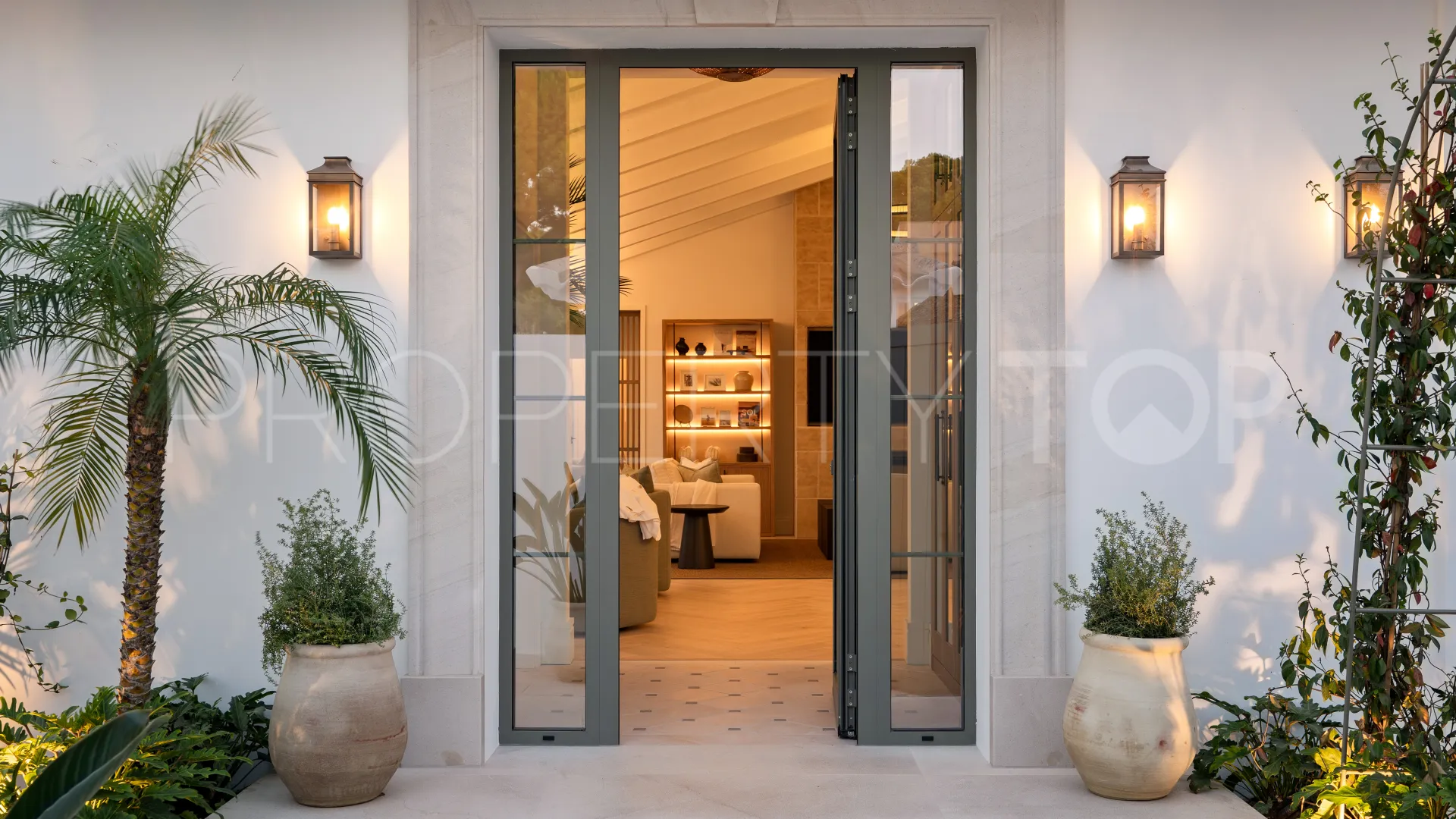 Nagüeles villa for sale