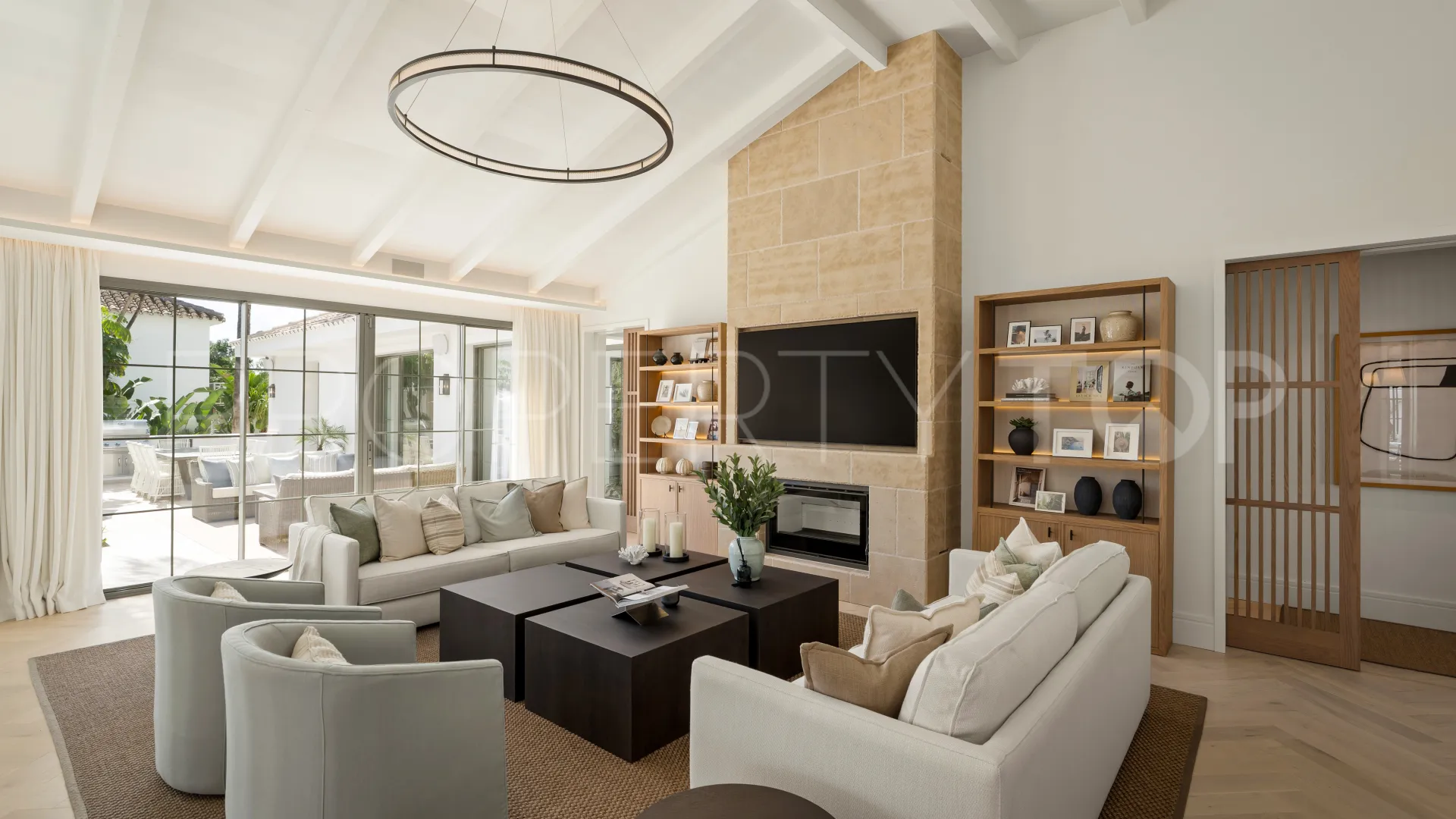 Nagüeles villa for sale