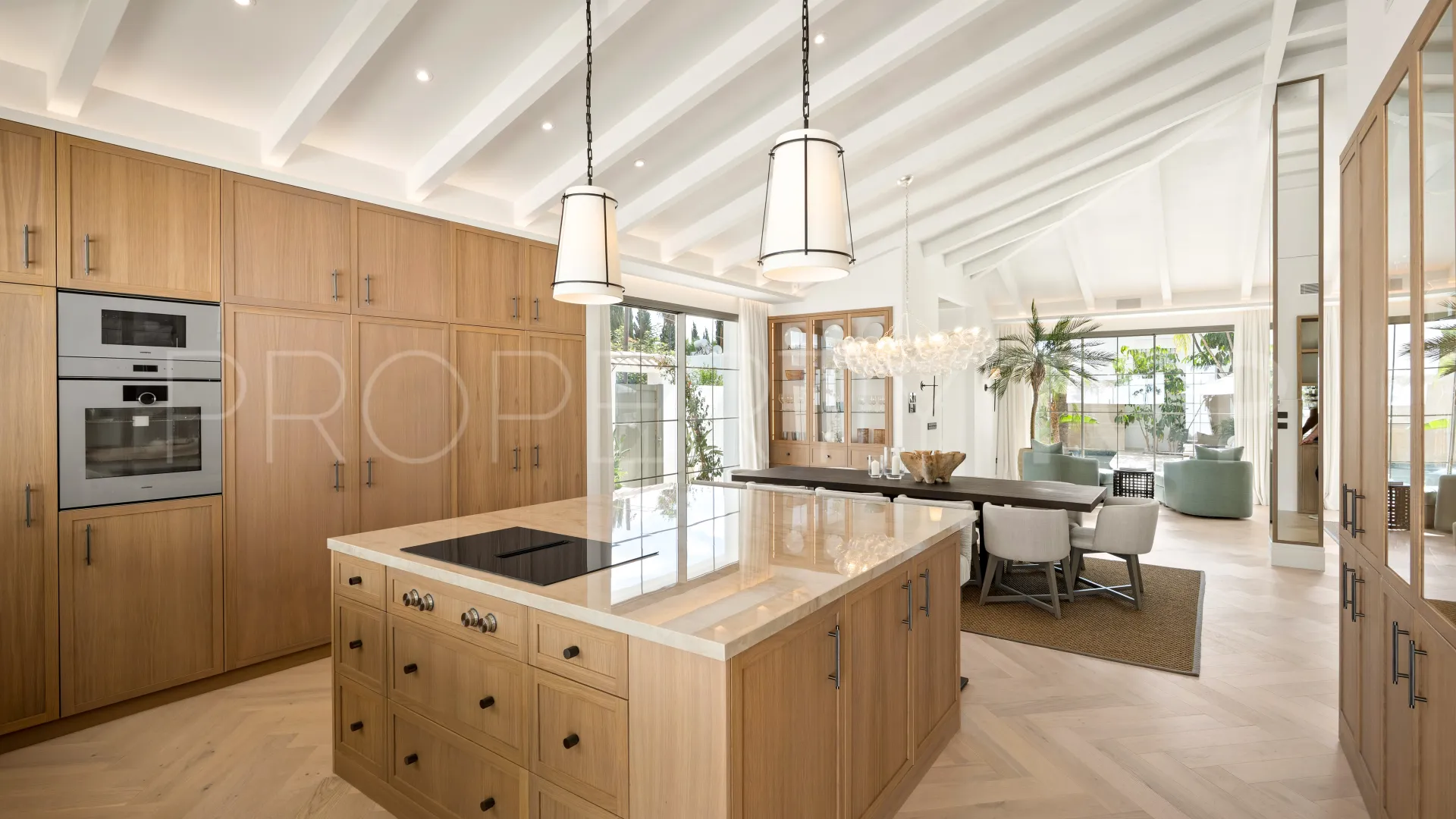 Nagüeles villa for sale