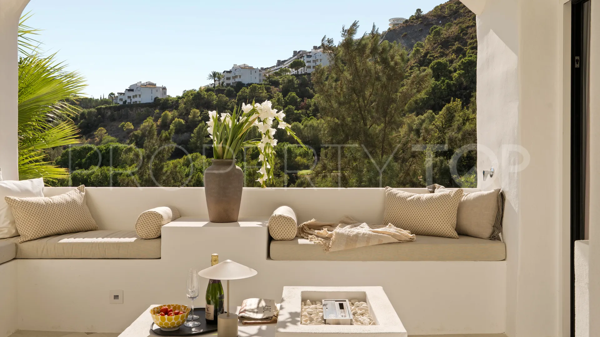 For sale Lomas de La Quinta apartment