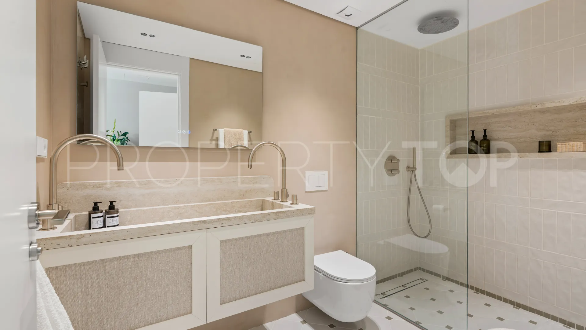 For sale Lomas de La Quinta apartment