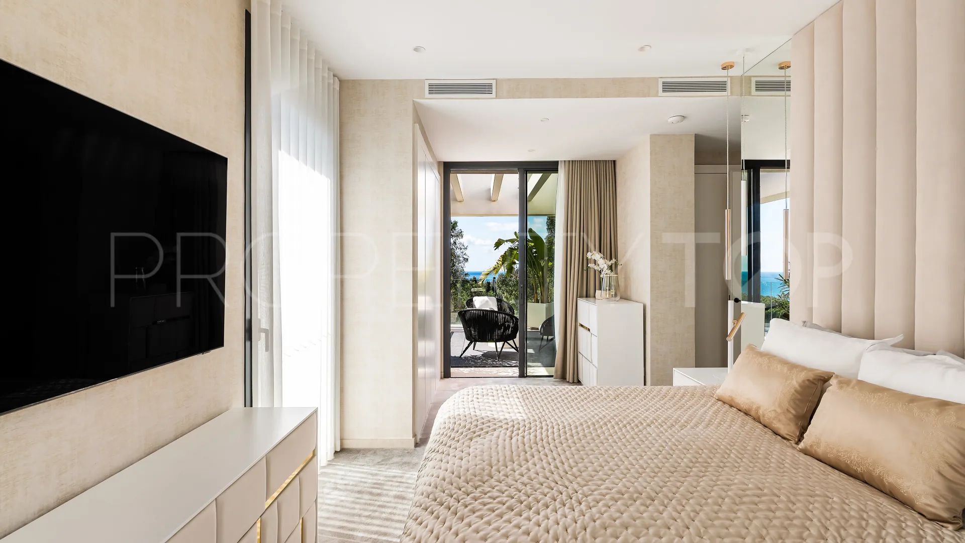 For sale Sierra Blanca villa