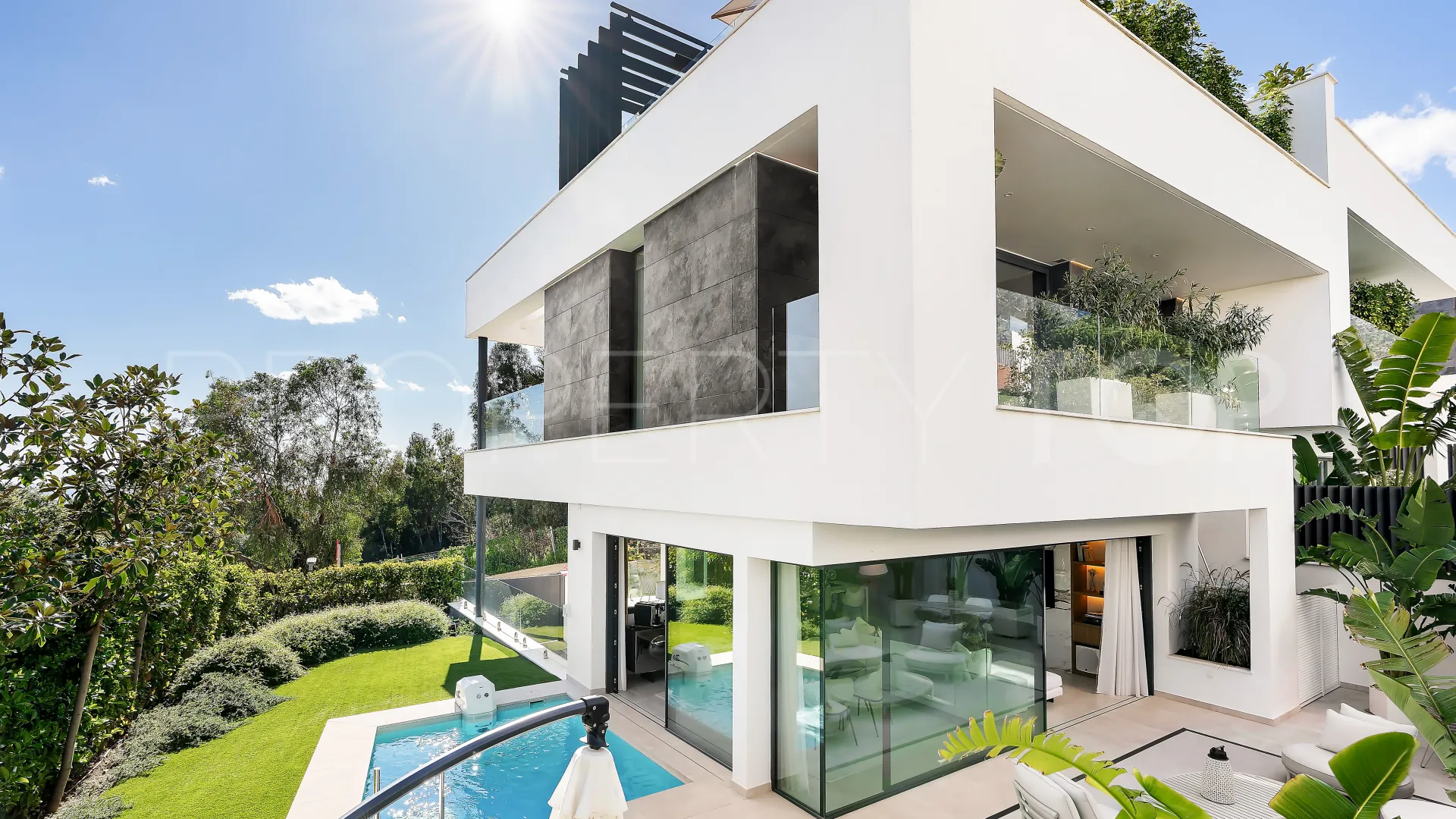For sale Sierra Blanca villa