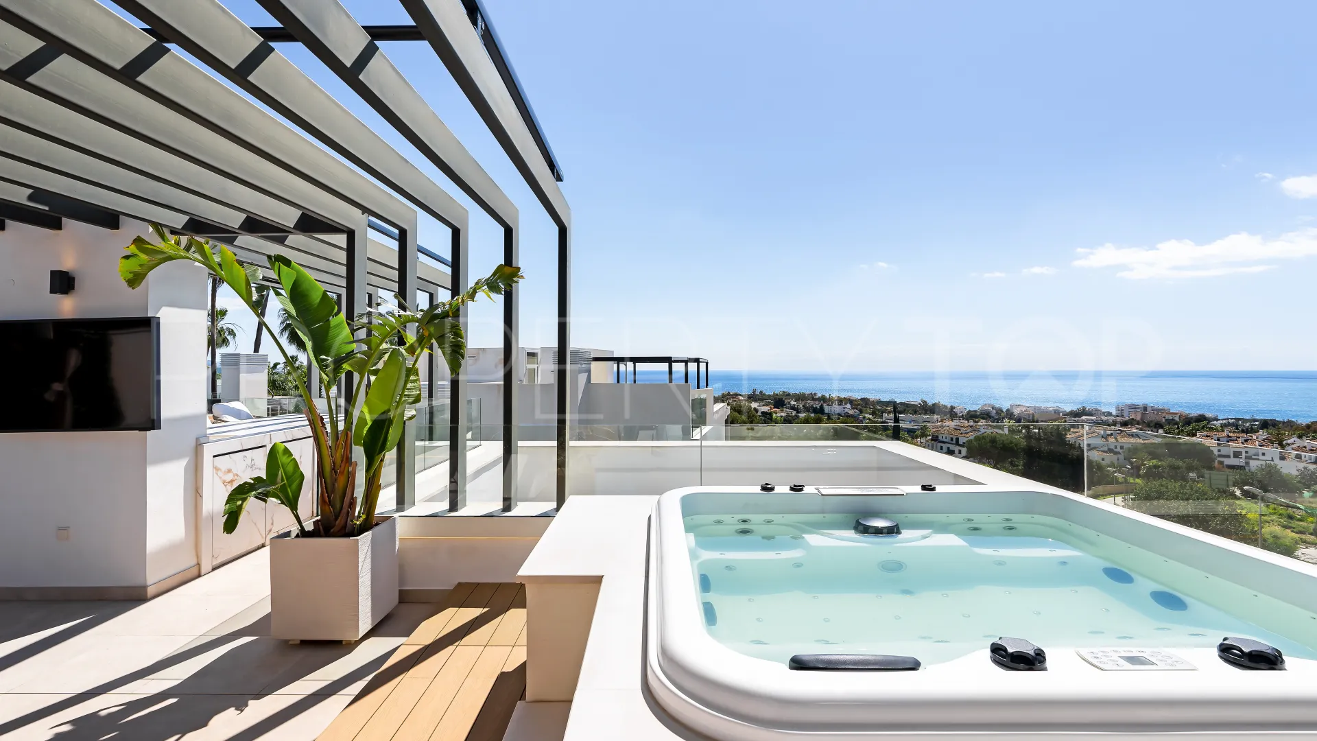 For sale Sierra Blanca villa